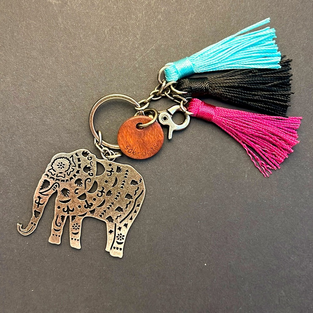 Sakroots Elephant Key Chain New! never used